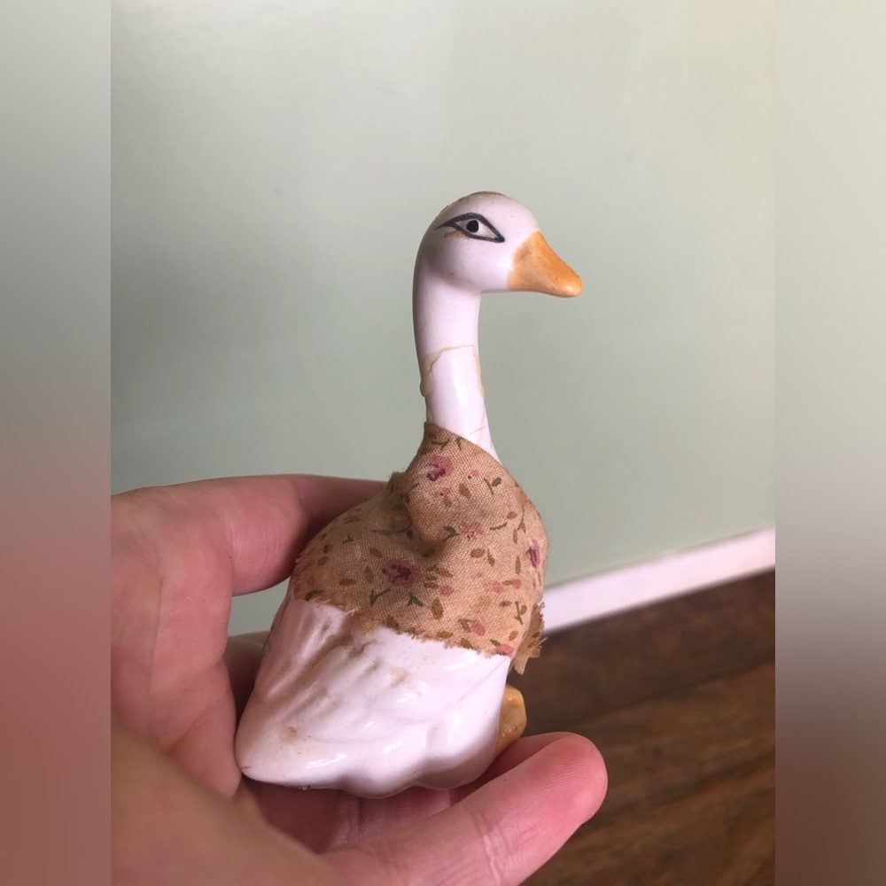 Vtg Mother Goose Ceramic Christmas Ornament Towle/sigma 1983, *Repair On Neck
